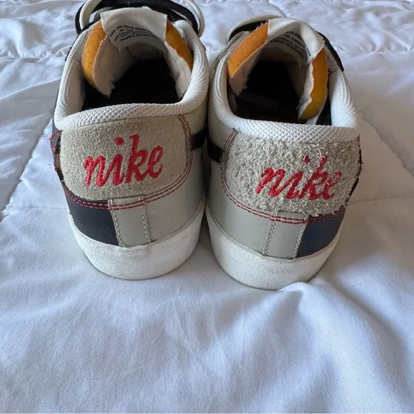 Nike Blazer Low ‘77 Black Natural Removable Swoosh Sneaker
